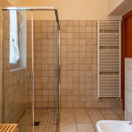 Vince - Dox200 By Interhome