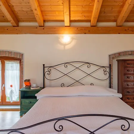 Vince - Dox200 By Interhome *